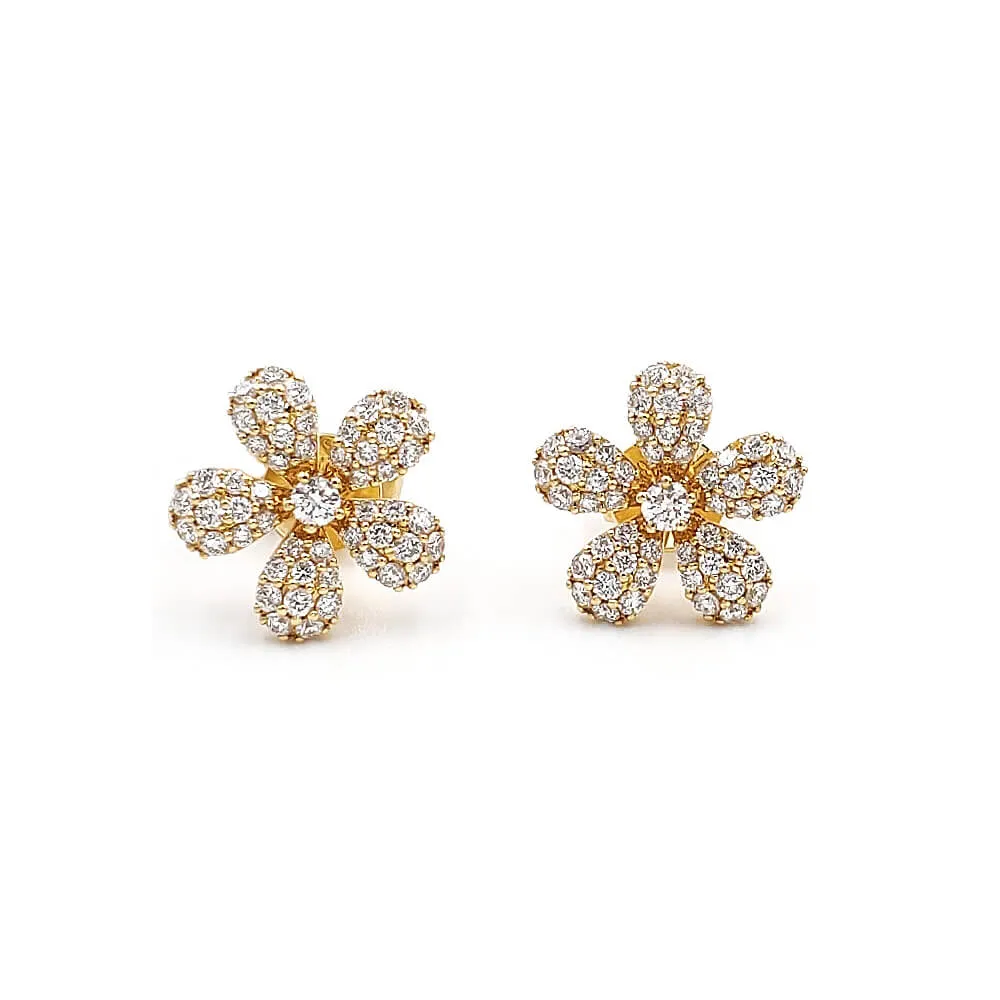 18K Yellow Gold Flower Diamond Stud Earrings