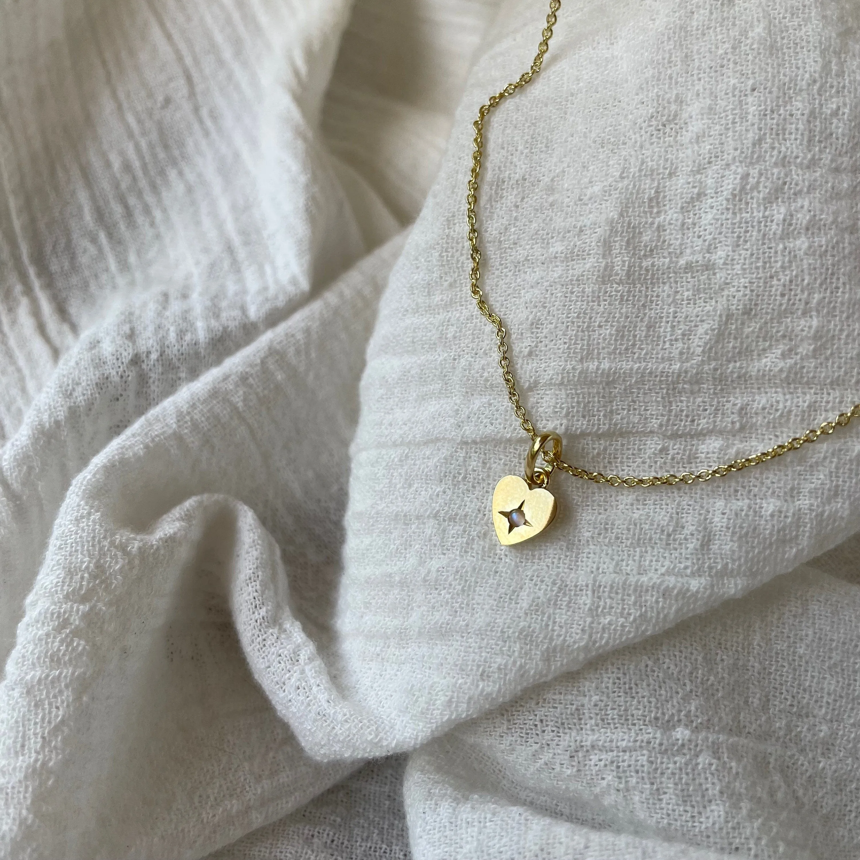 Amour Gold Tiny Heart Necklace