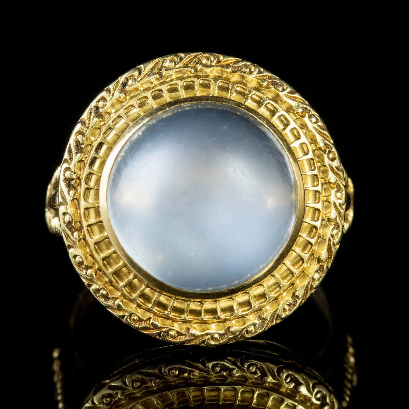 Antique Victorian French Cabochon Moonstone Ring 18Ct Gold Circa 1880