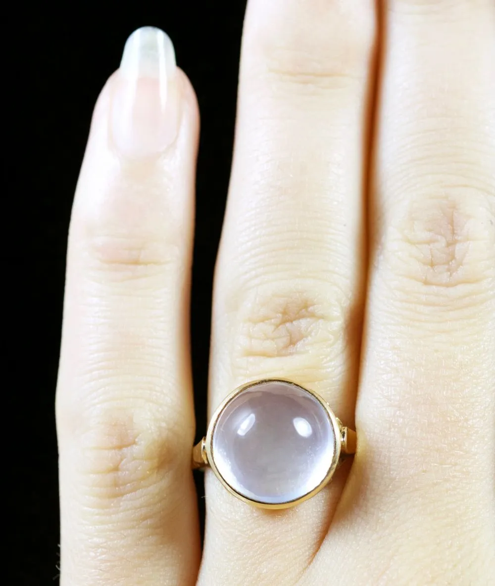 Antique Victorian Moonstone 18Ct Gold Ring Circa 1880