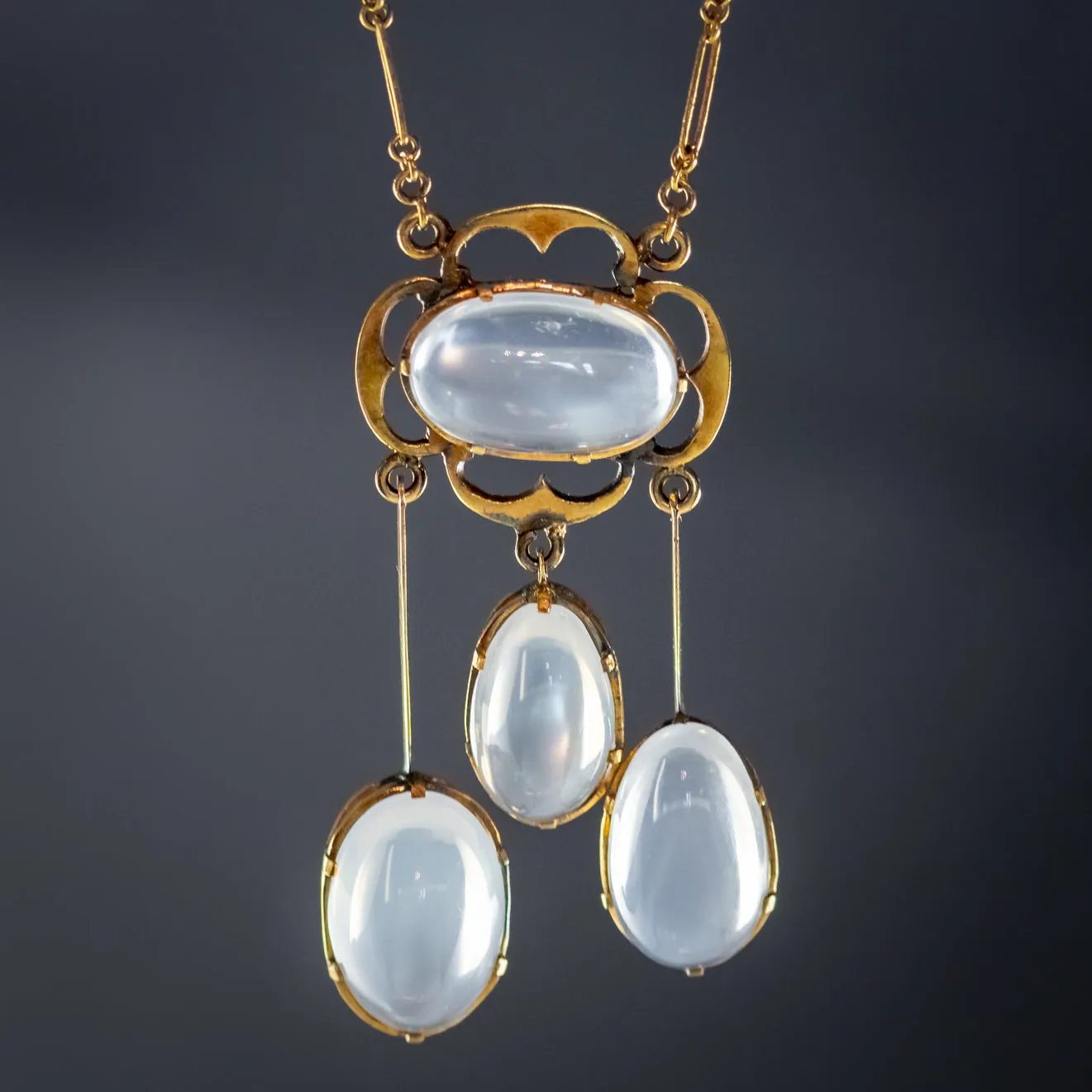 Antique Victorian Moonstone Pendant Necklace 15Ct Gold 25Ct Of Moonstone Circa 1900