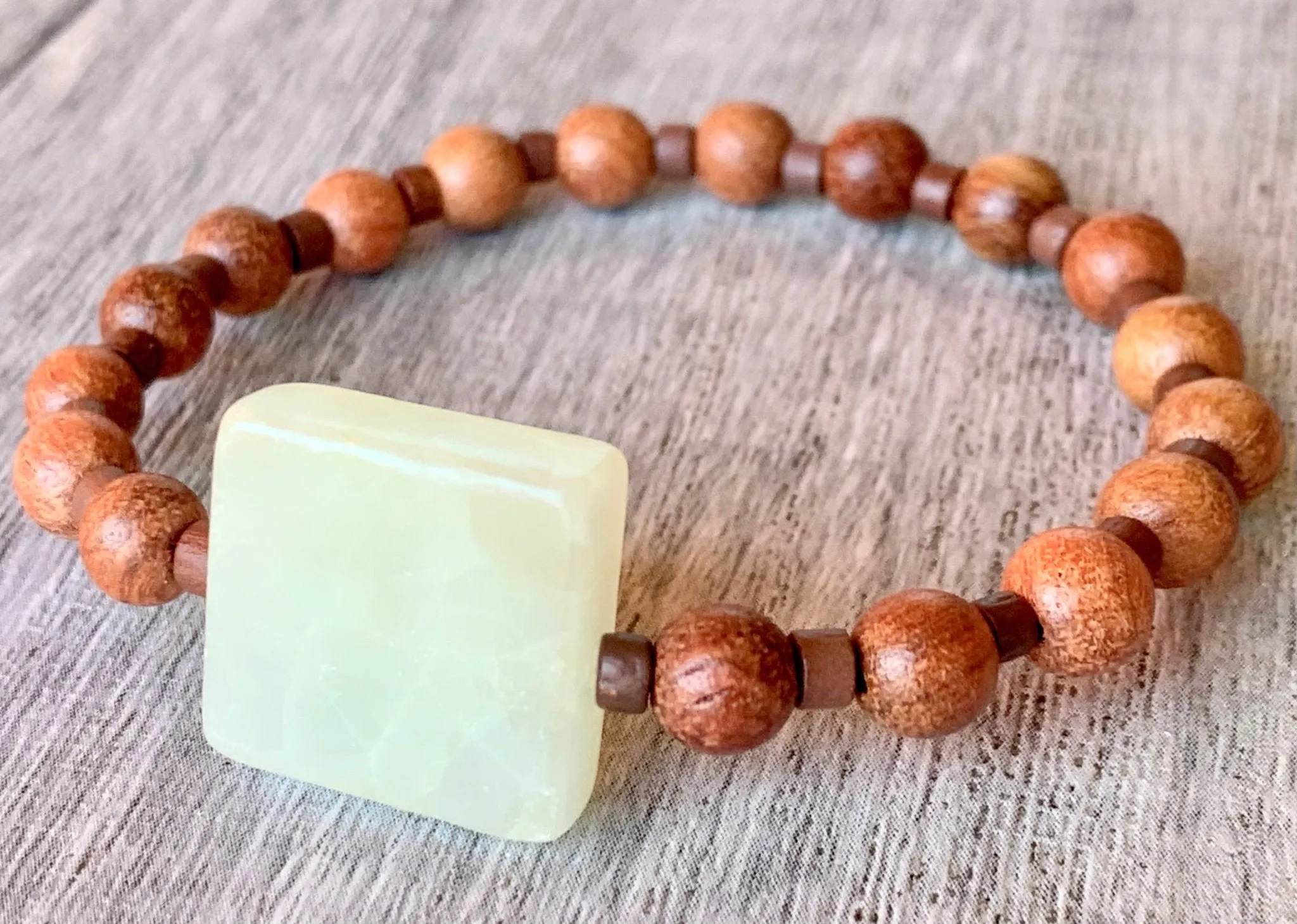 Avery Handmade White Italian Onyx and Wood Expandable Bracelet