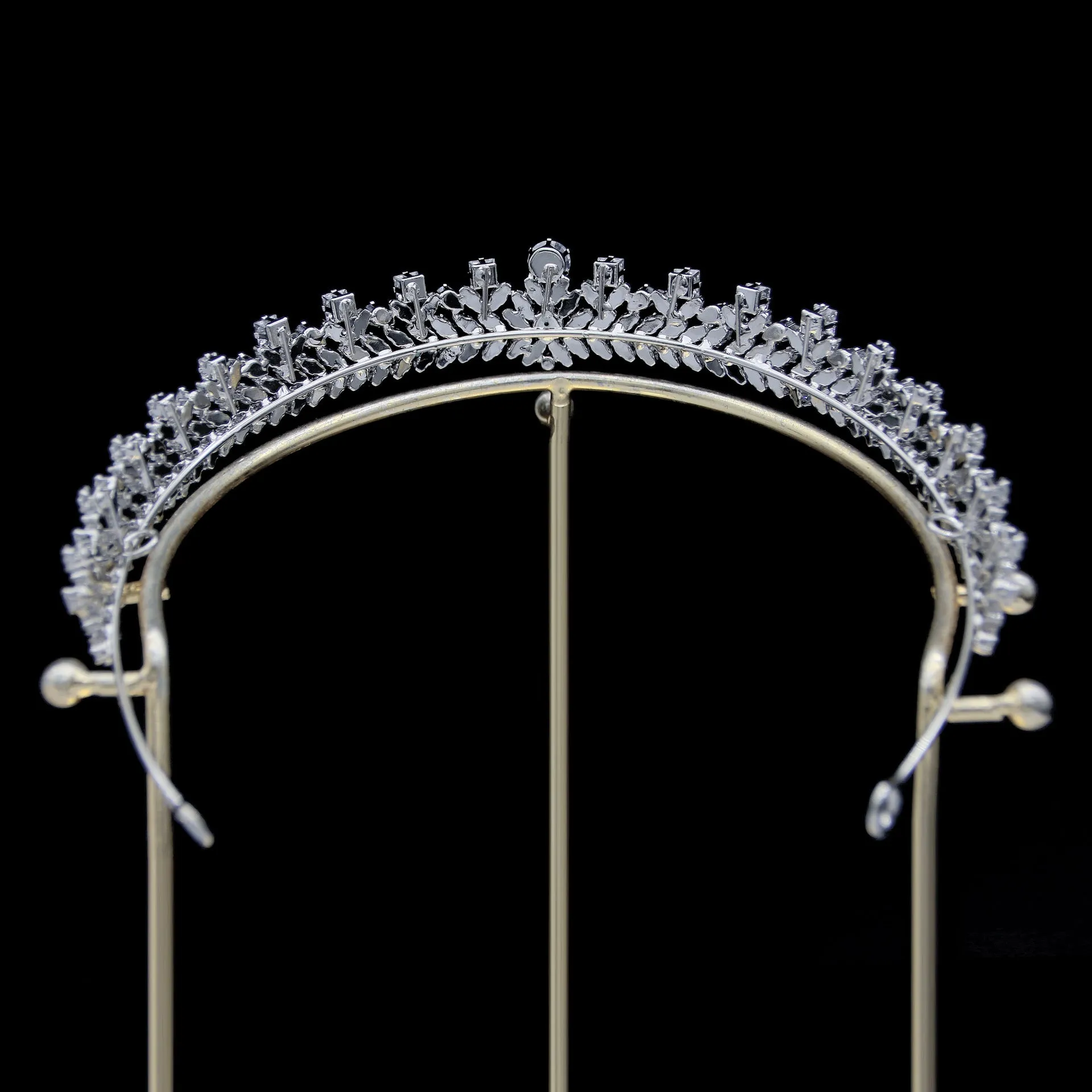 Classic Zirconia Wedding Tiara,Crystal Big Tiara for Bride,Prom,Party Head Accessories GH0142