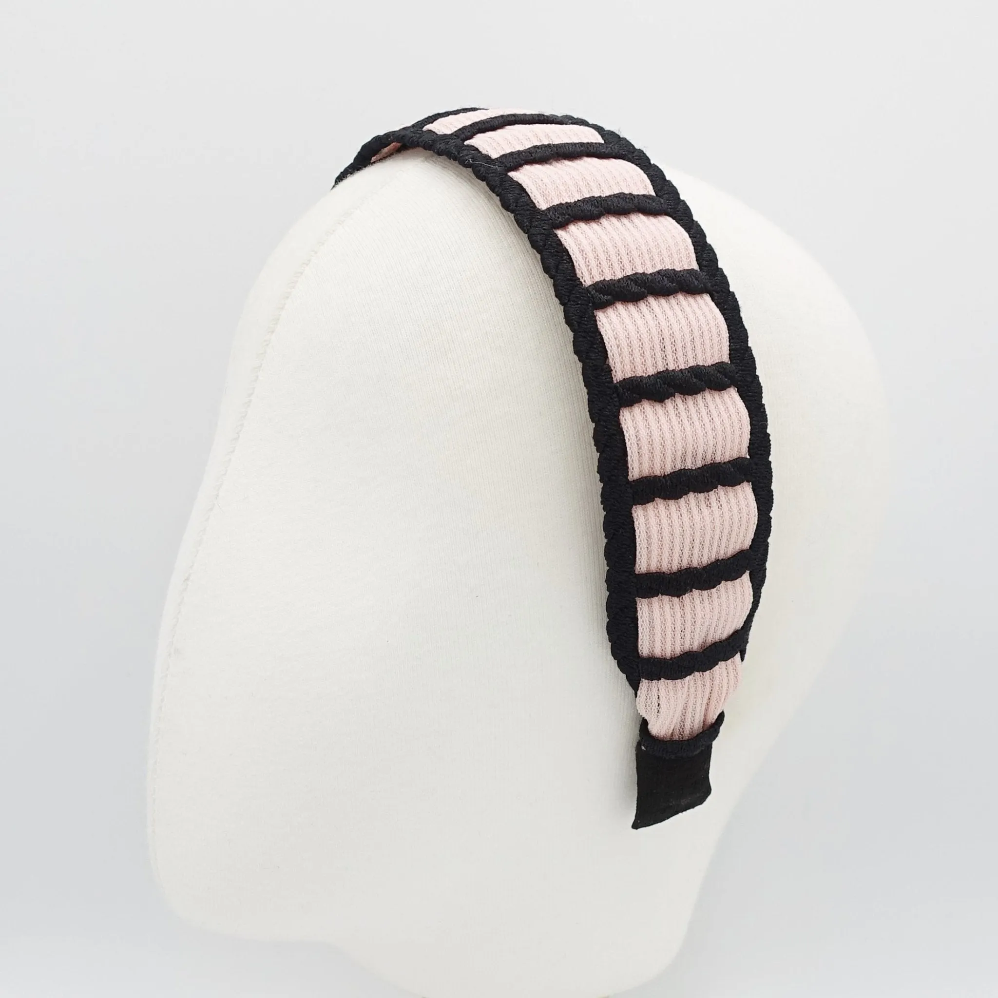 corrugated fabric inserted ladder headband