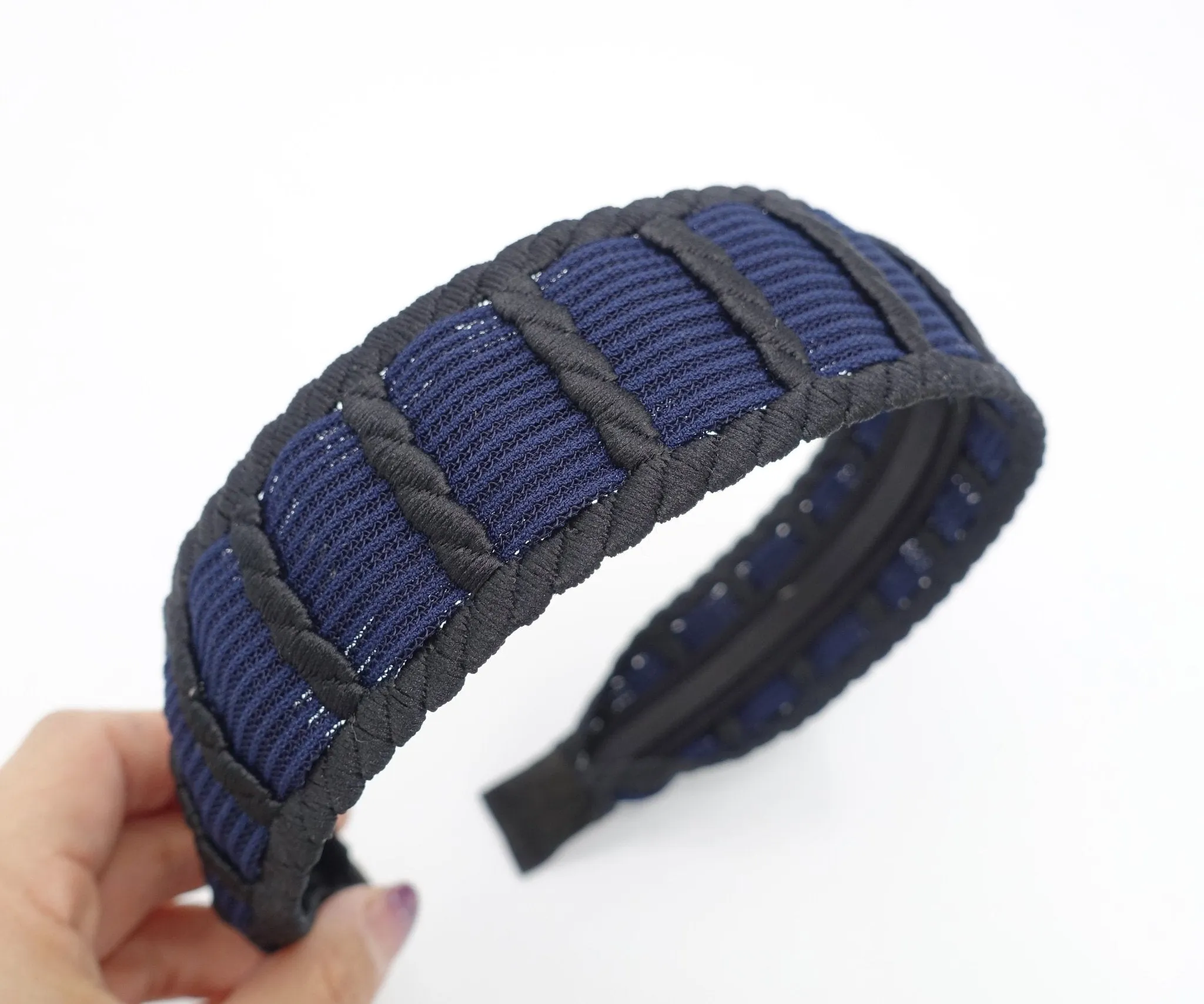 corrugated fabric inserted ladder headband