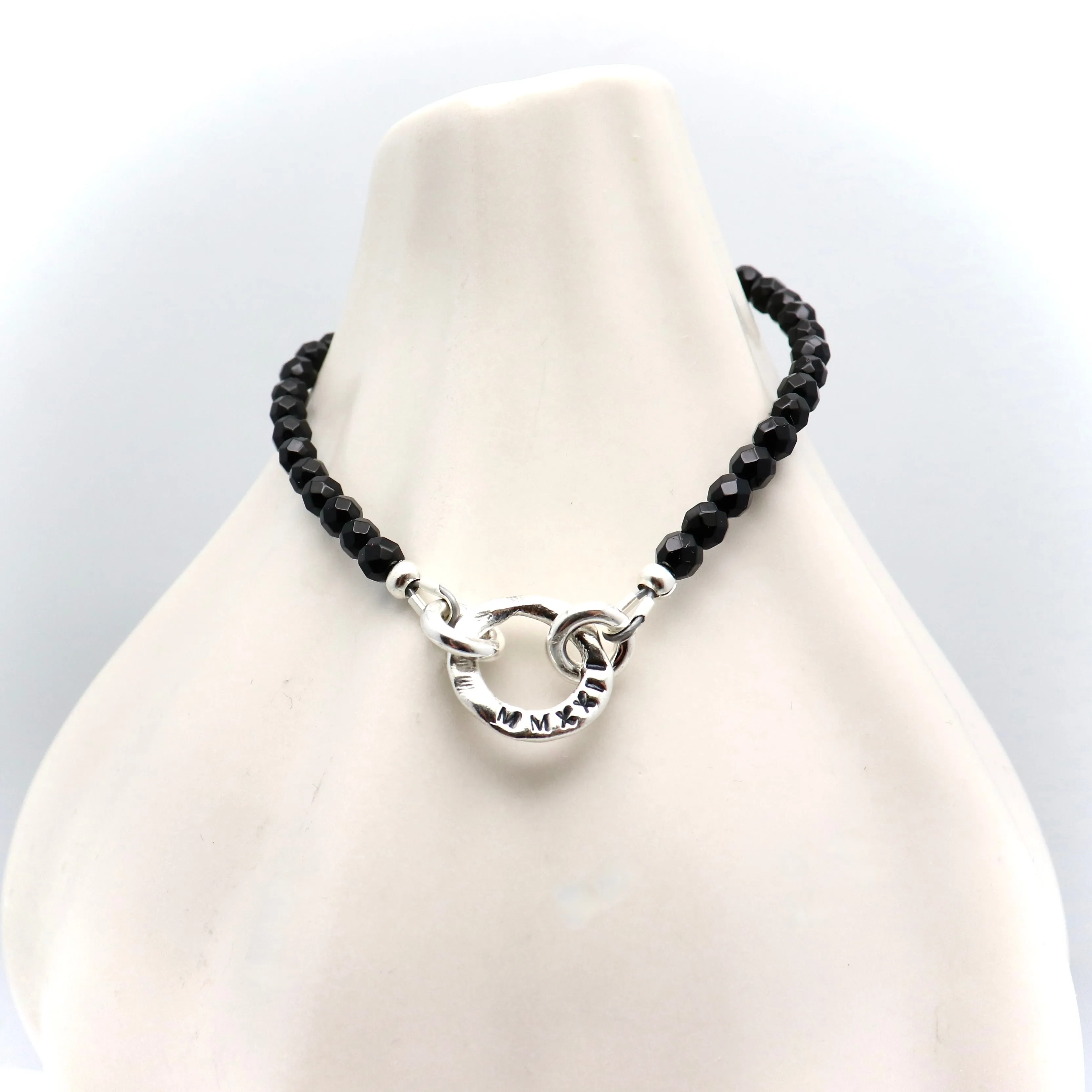 GRAD MMXXIV (2024)  Collection: Silver Link & Onyx Stone Grad Bracelet