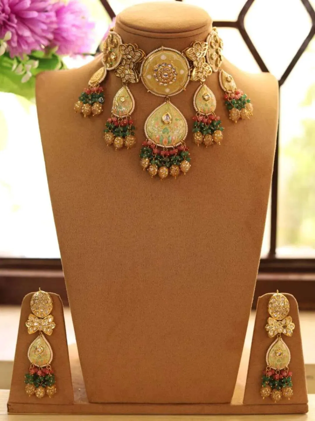 Kundan Choker With Rose Quartz Drops