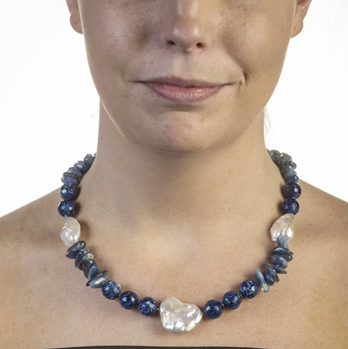 Kyanite and triple biwa pearl necklace