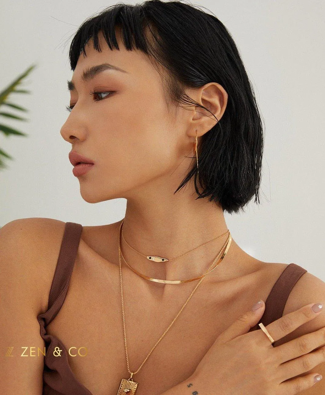 MIA layering choker