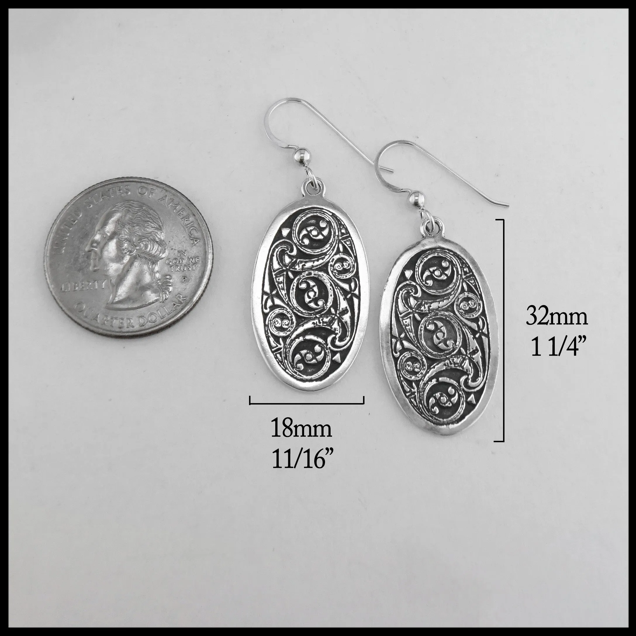 Ornate Oval Celtic Pendant and Earring Set