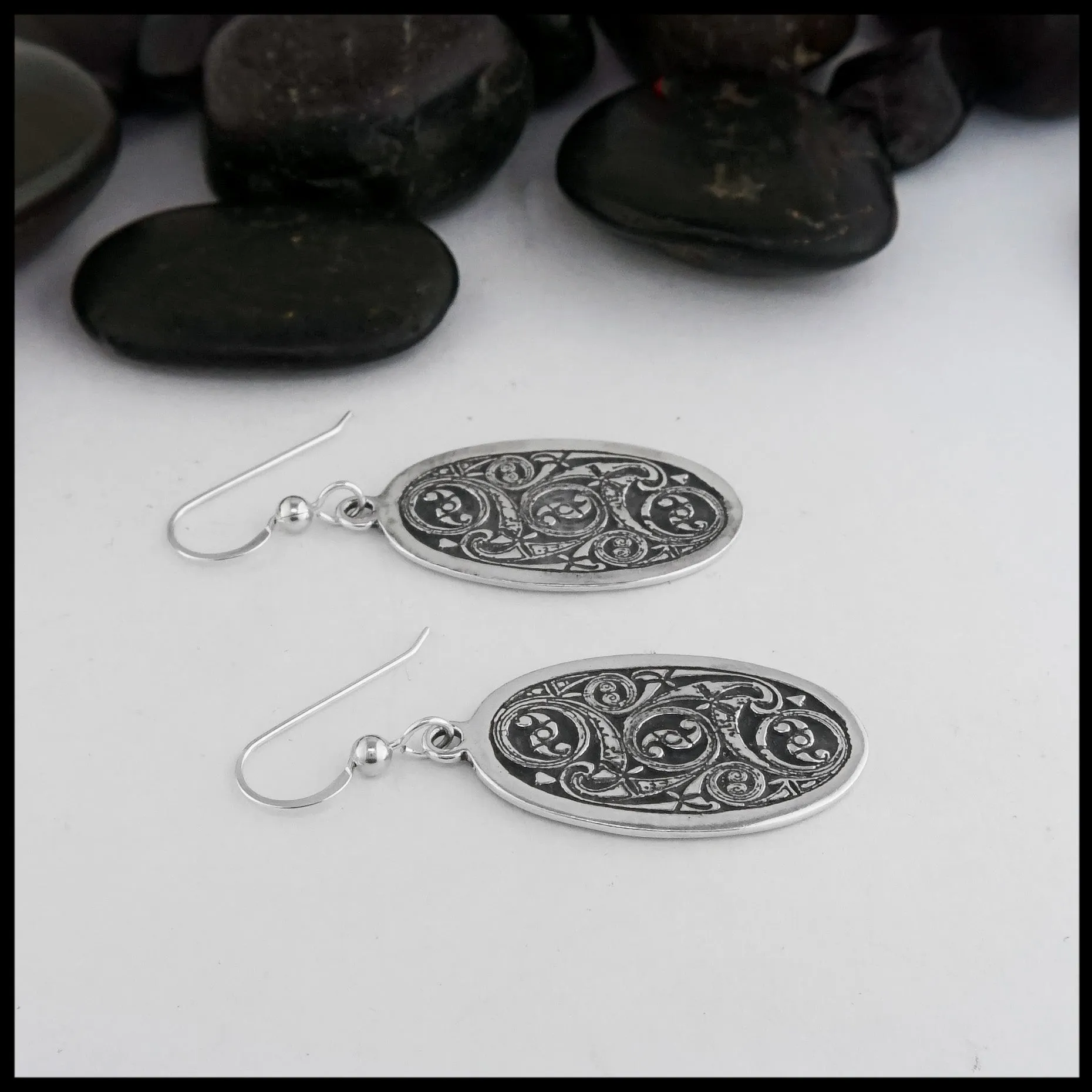 Ornate Oval Celtic Pendant and Earring Set