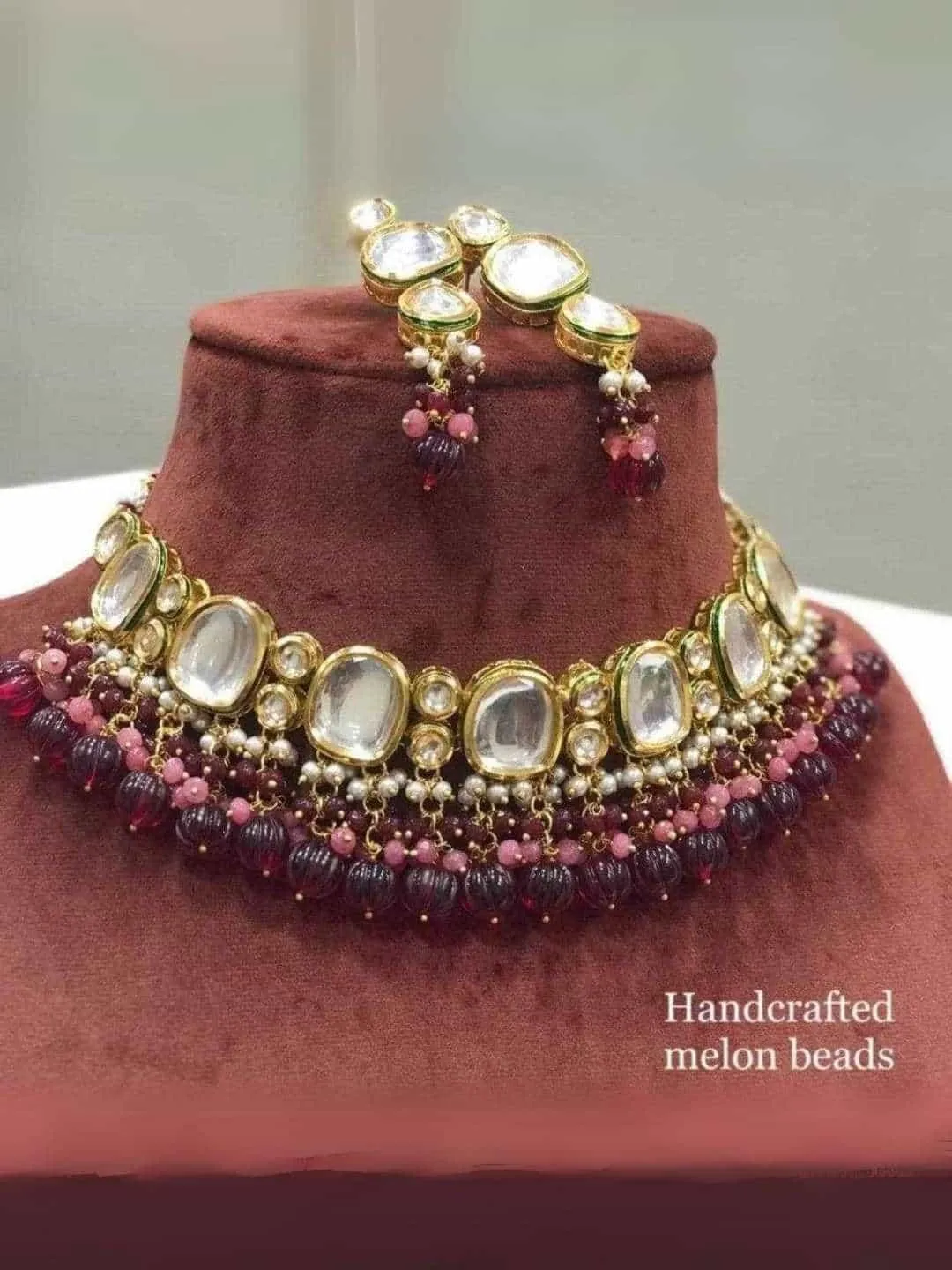 Oval Kundan Choker Necklace Set