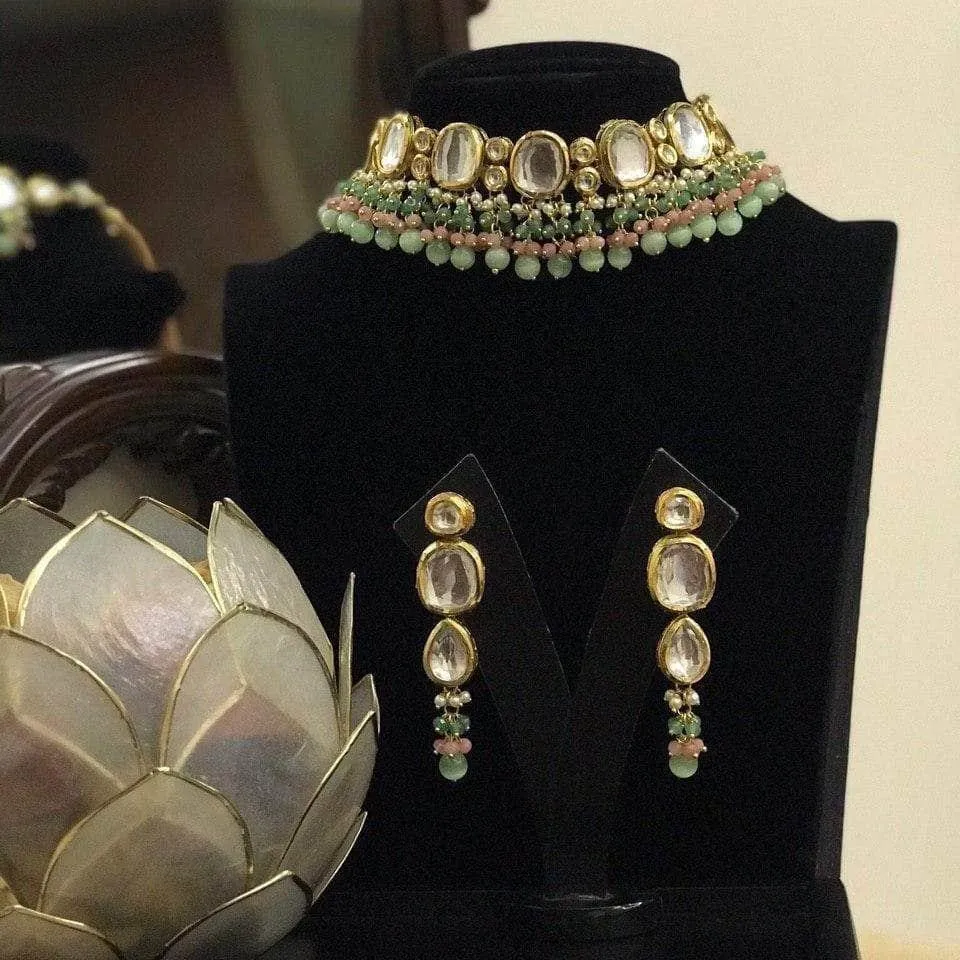 Oval Kundan Choker Necklace Set