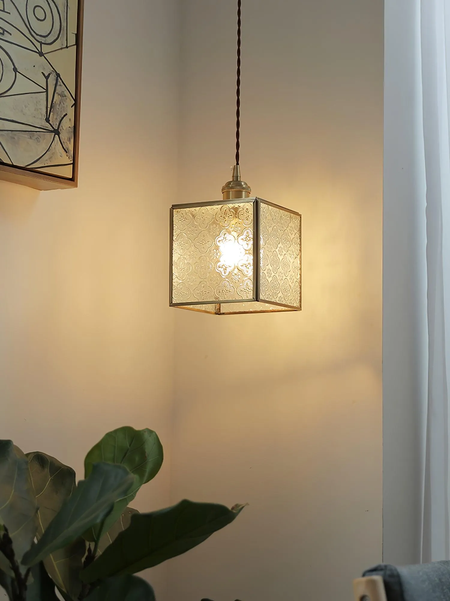 Patterned Glass Pendant Lamp