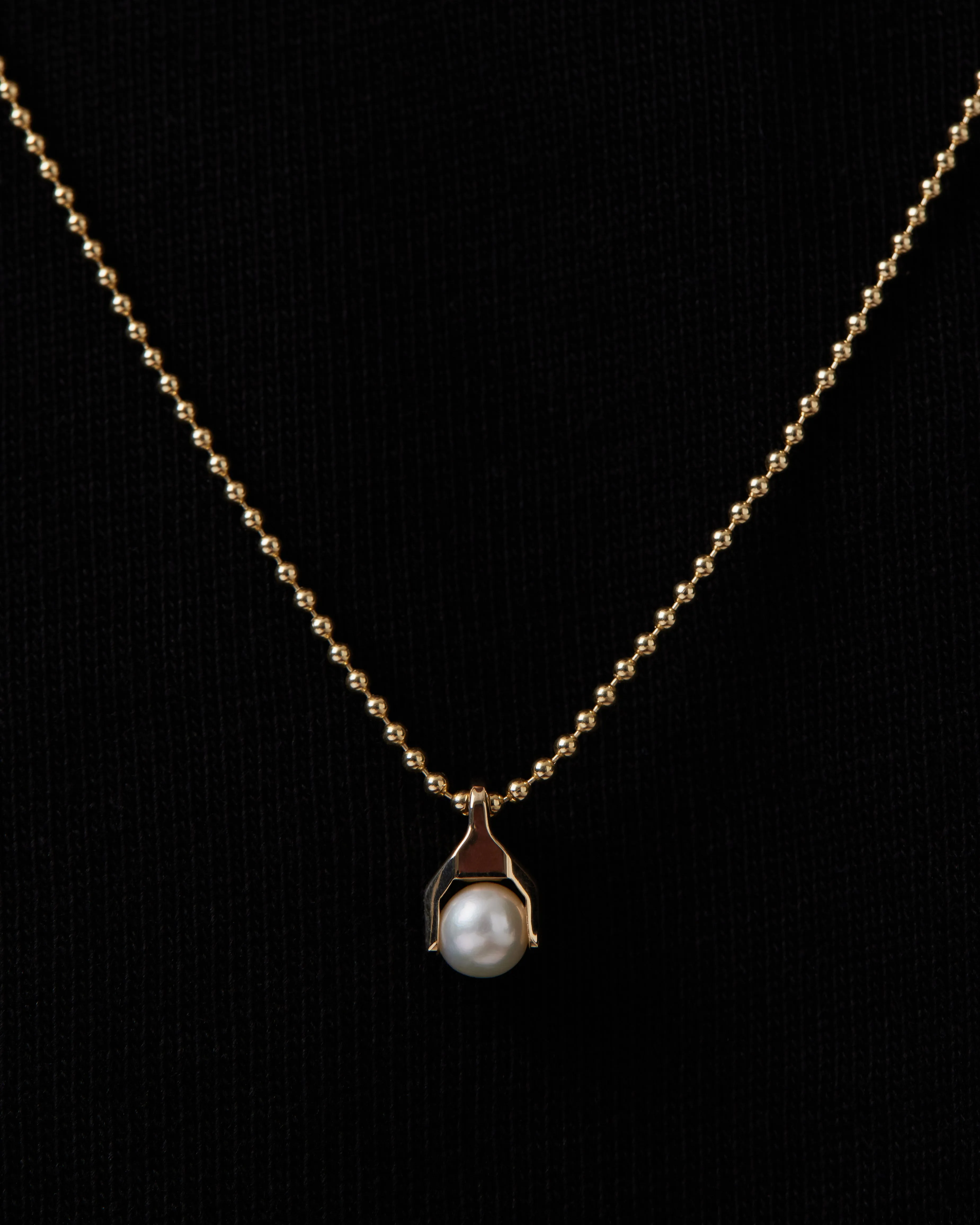 Piston Pearl Necklace