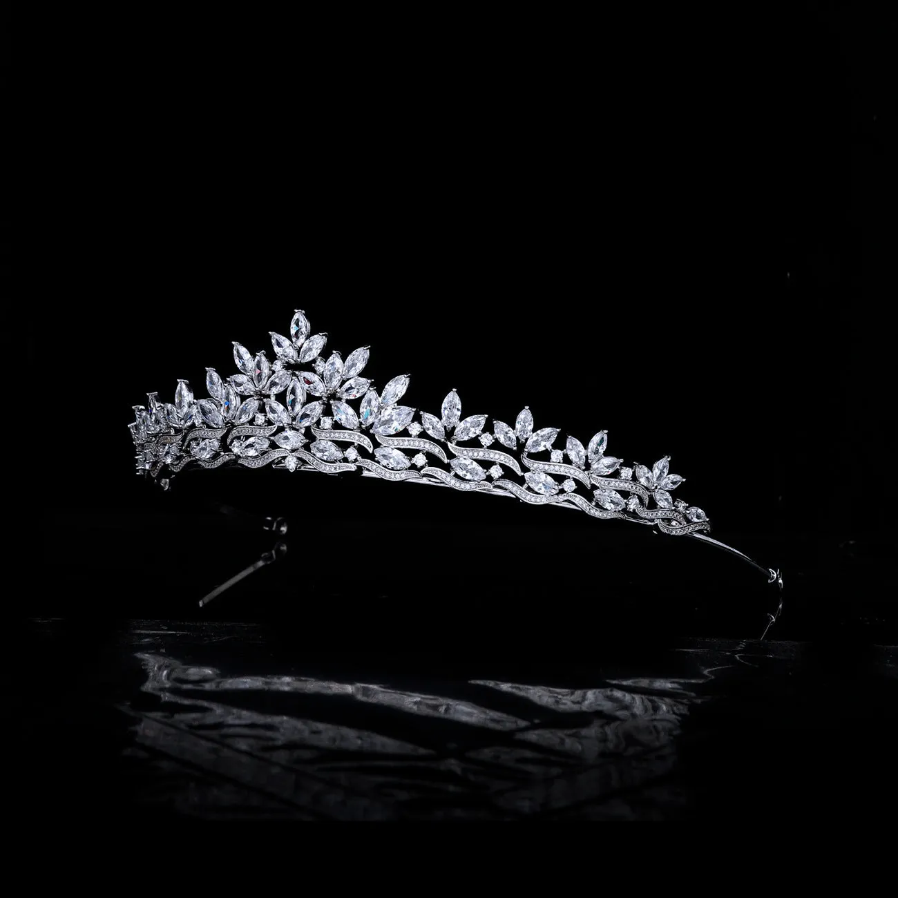 Princess Classic Tiara for Wedding ,Crystal Tiaras for Bride HT19031