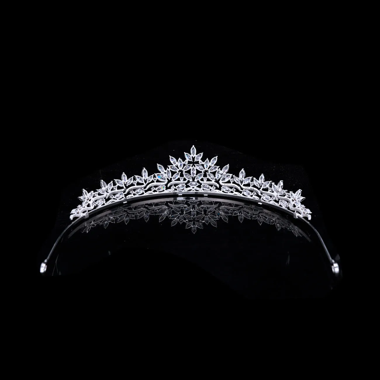 Princess Classic Tiara for Wedding ,Crystal Tiaras for Bride HT19031