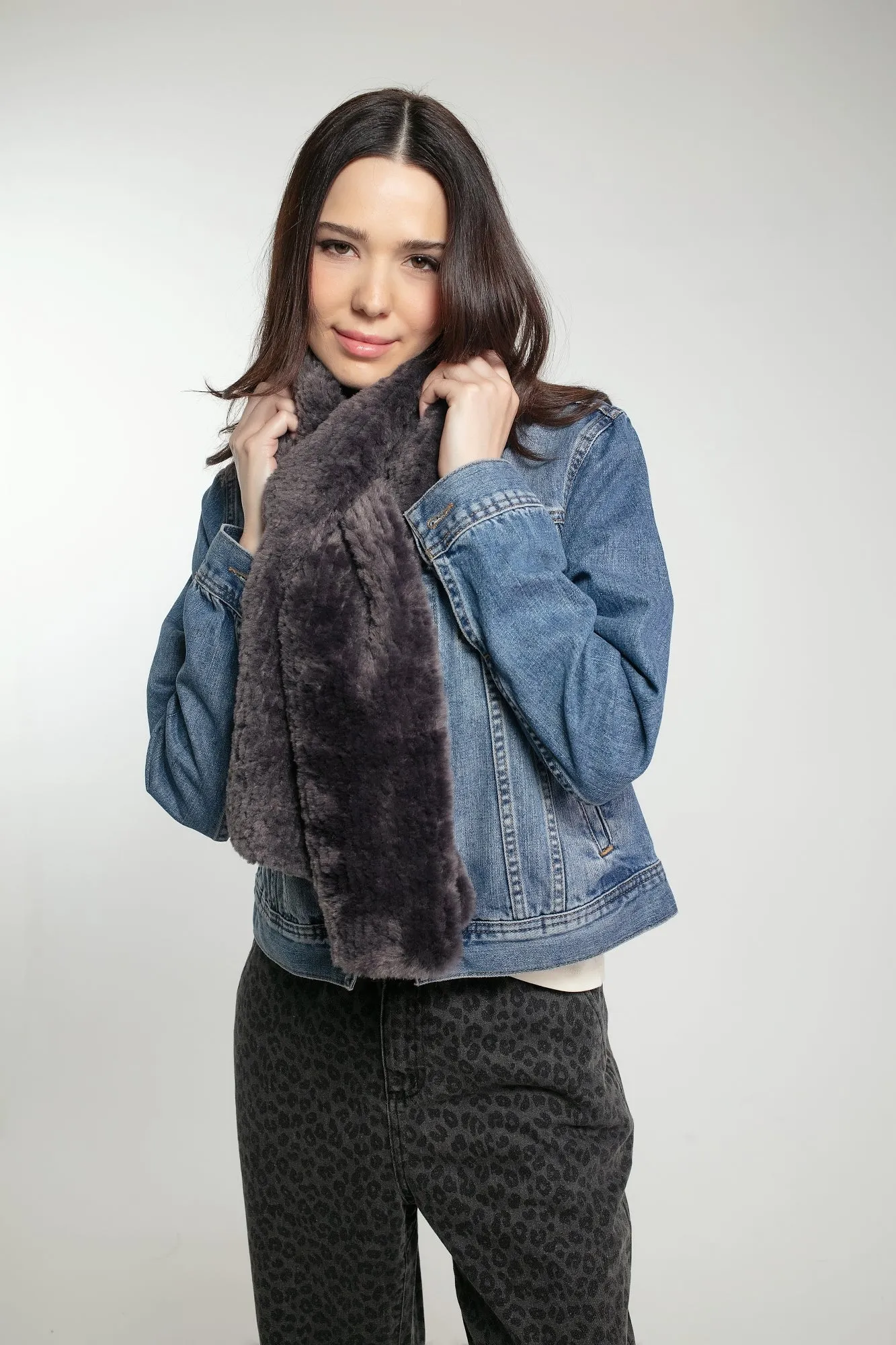 RIVINGTON FAUX FUR SCARF CHARCOAL