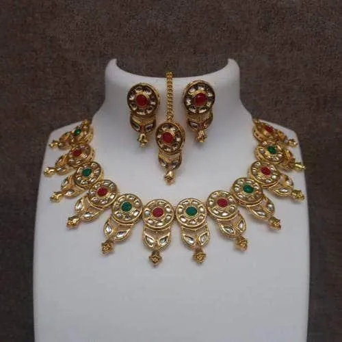 Round Cut Leaf Kundan Necklace And Earring Set