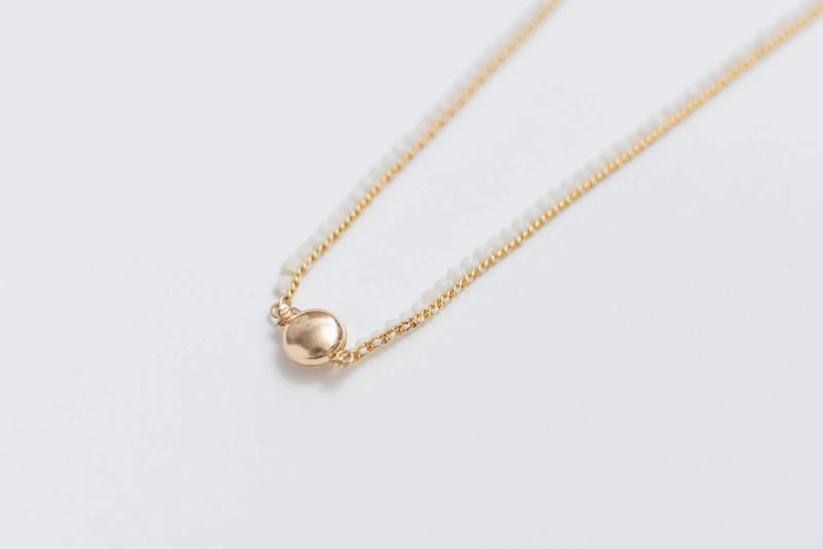 shuó Moonstone Necklace