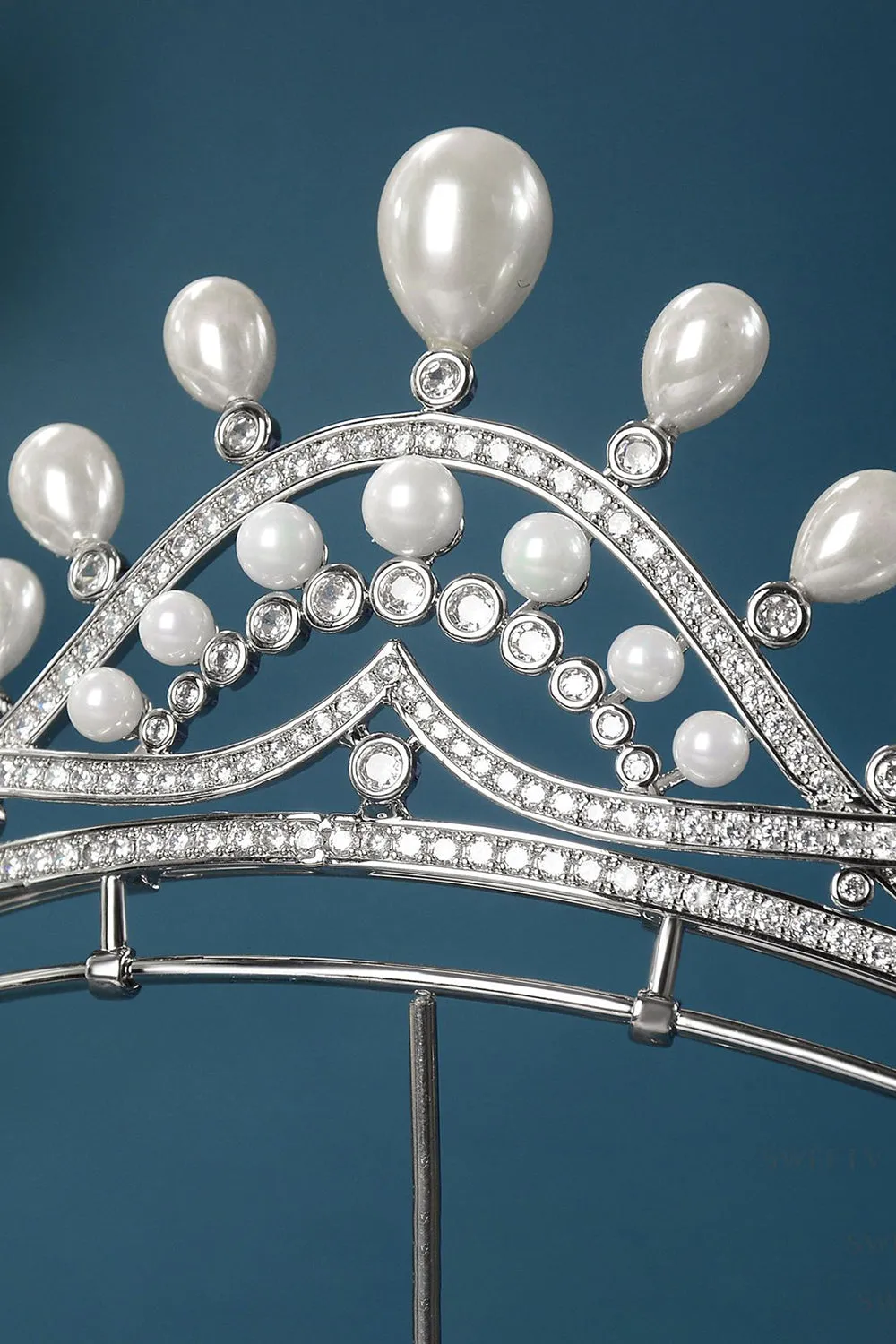 Silver Pearl Radiance Crowns for Women