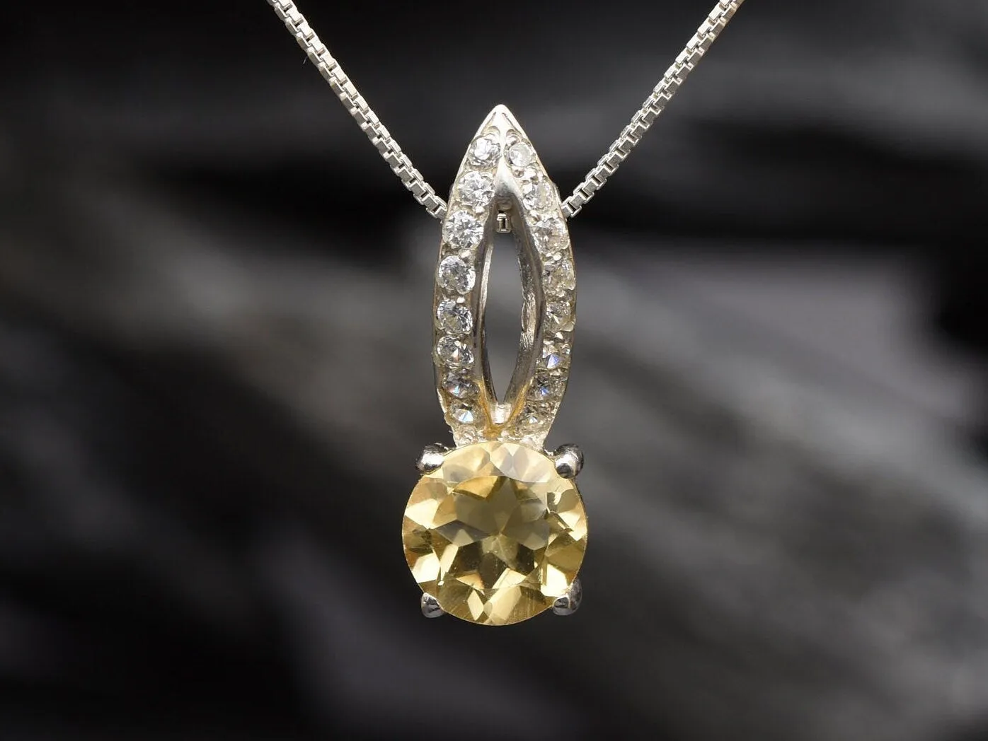 Vintage Citrine Pendant - Silver Citrine Necklace -  Dainty Citrine Necklace