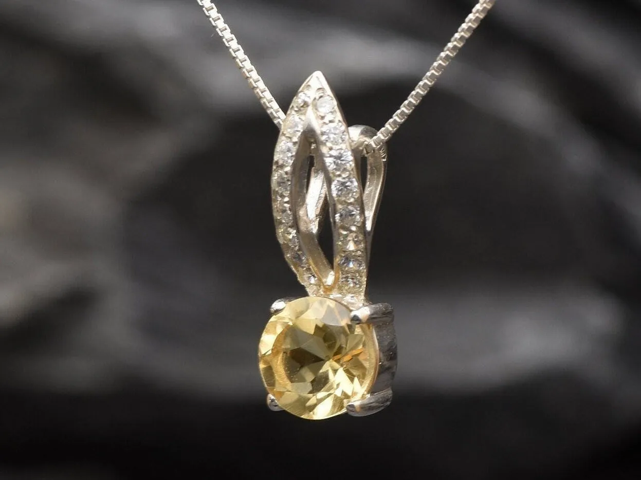 Vintage Citrine Pendant - Silver Citrine Necklace -  Dainty Citrine Necklace