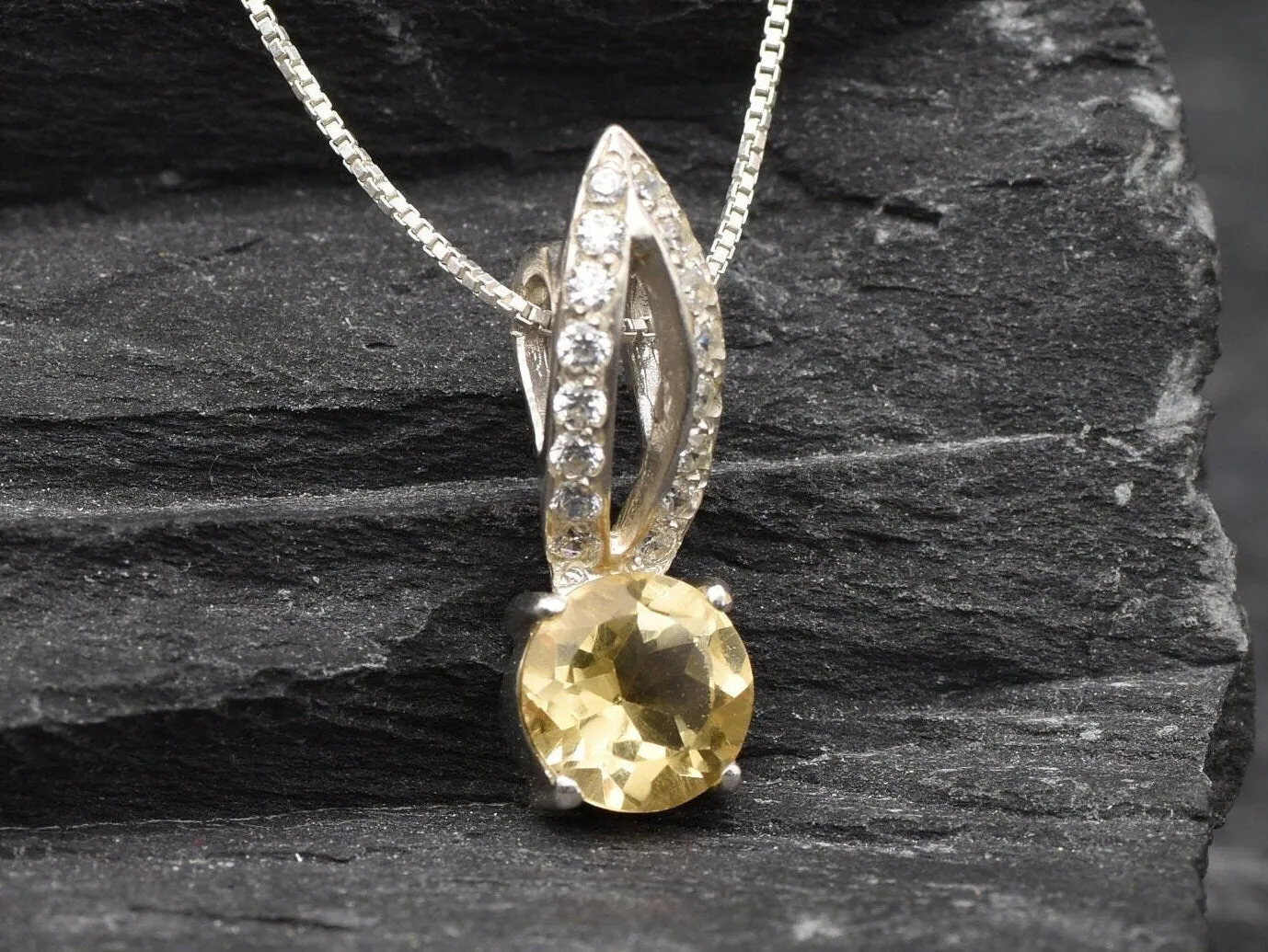 Vintage Citrine Pendant - Silver Citrine Necklace -  Dainty Citrine Necklace