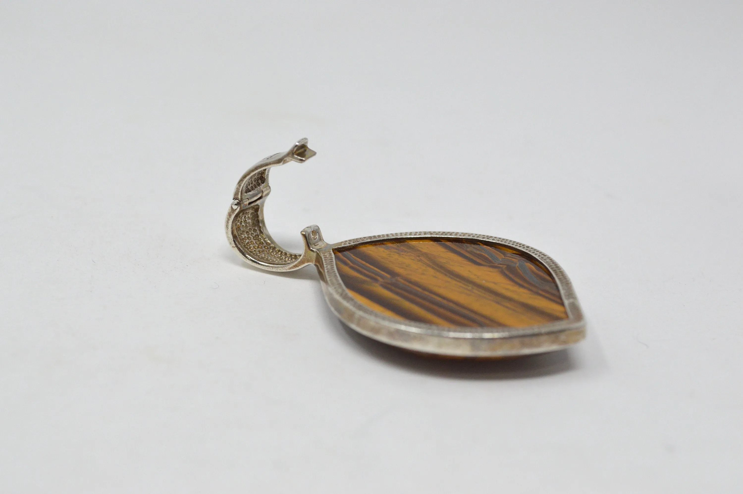 Vintage Designer Whitney Kelly WK Tigers Eye Sterling Silver Necklace Pendant