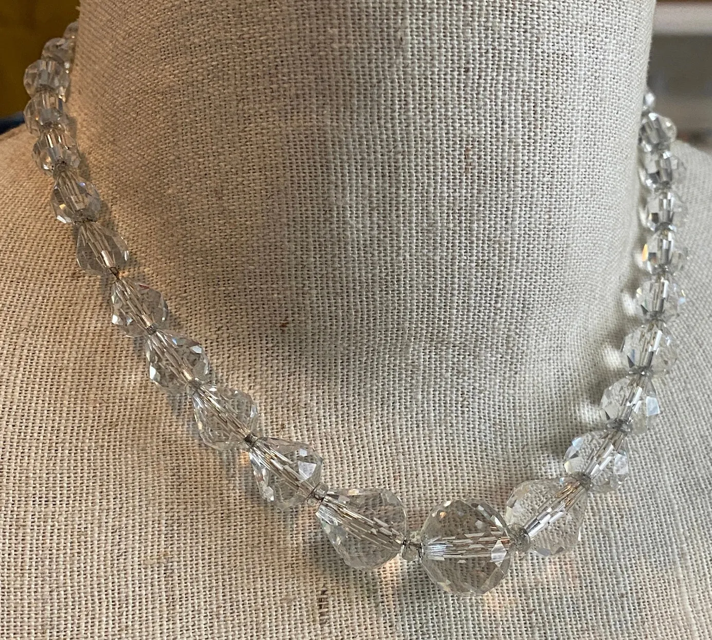 Vintage Faceted Glass Bead Graduating Collar Necklace