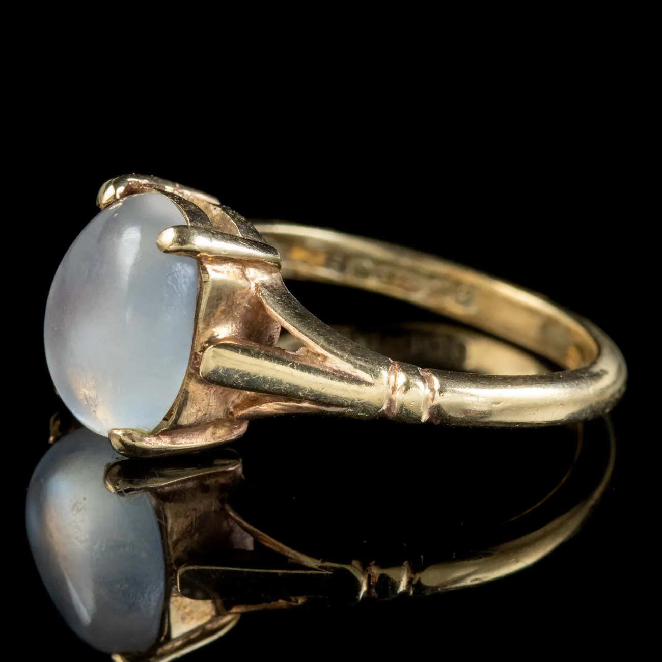 Vintage Moonstone Solitaire Ring 9ct Gold Dated 1965