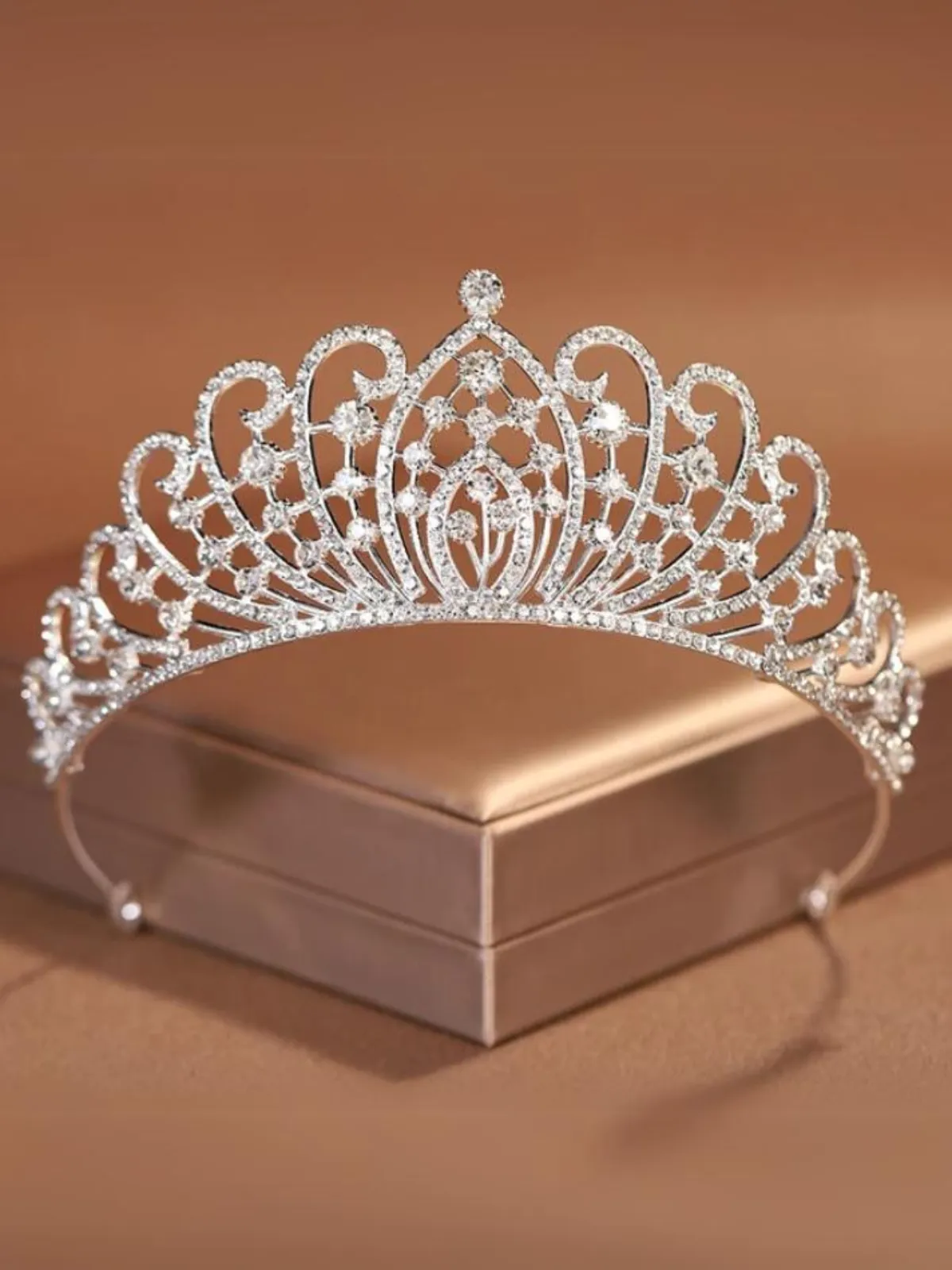 Women Elegant Silver Tiara